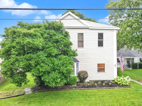 371 High St, Pataskala, OH 43062-8244