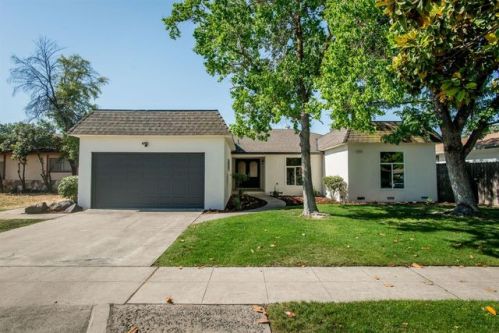 4844 Santa Ana Ave, Fresno, CA 93726-1515