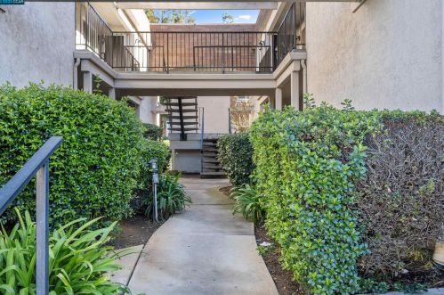 3641 Clayton Rd, Concord, CA 94521-2576