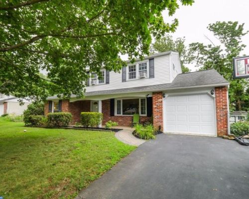 48 Skyline Dr, Norristown, PA 19403-2062