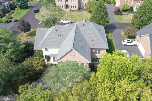 43530 Butler Pl, Leesburg VA 20176-7428 exterior