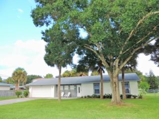 309 Crescent Dr, Melbourne, FL 32901-1341