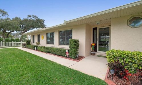 194 Beach St, Ormond Beach, FL 32174-5648