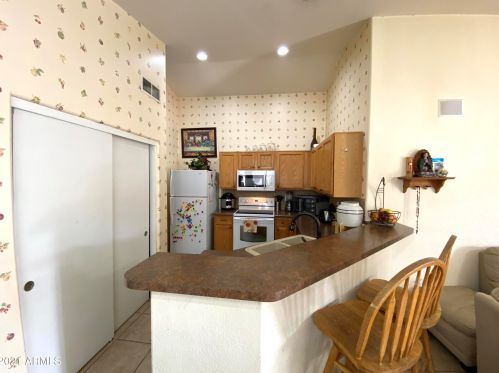 16446 Oachs Dr, Sun City, AZ 85374-4080