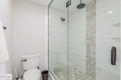 7724 Camelback Rd, Scottsdale AZ 85251-1801 exterior