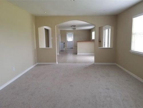 299 Oak St, Morgans Point, TX 77571-3542