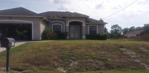 3013 49th St, Lehigh Acres, FL 33971-4755