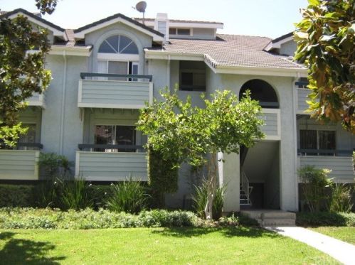 26754 Claudette St, Santa Clarita CA  91351-5585 exterior