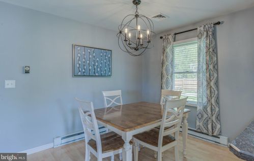 107 8th St, Laurel DE  19956-1401 exterior