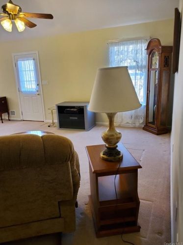 9 Equestrian Way, Poughquag NY  12570-5901 exterior