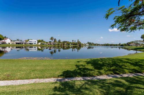 1301 Copley Ct, Boynton Beach, FL 33436-9032
