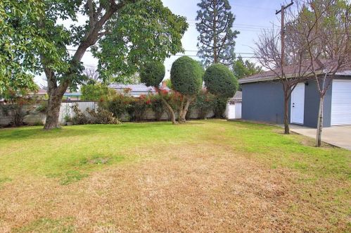 1378 1st Ave, Upland CA  91786-3220 exterior