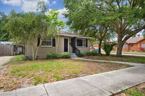 1032 14th St, Saint Petersburg, FL 33705-1159