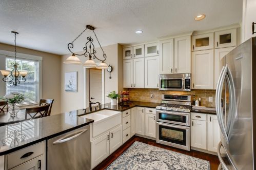 15704 Duck Pond Way, Saint Paul, MN 55124-5760
