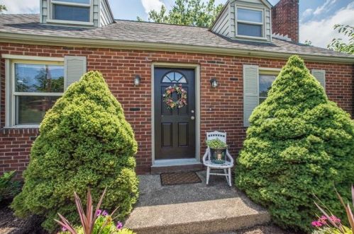 113 Parkwood Ln, Canonsburg, PA 15317-3403