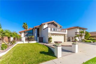 12057 Camino Valencia, Artesia, CA 90703-7622