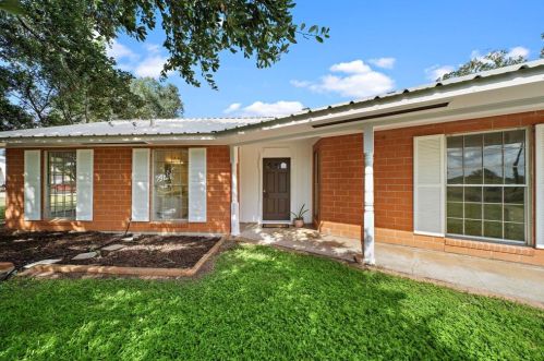 115 Old Caney Rd, Dinsmore, TX 77488-4622