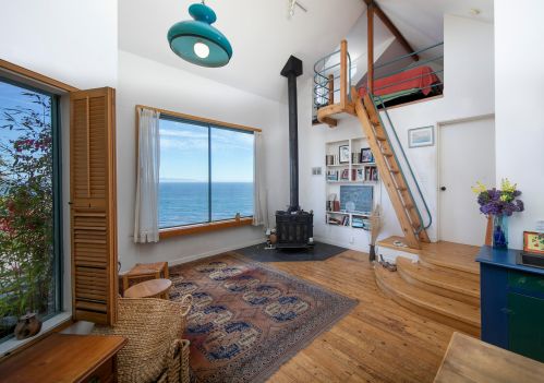 2215 Edgewater Way, Santa Barbara CA 93109-1923 exterior