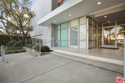 4807 Woodley Ave, Van Nuys, CA 91436-1474