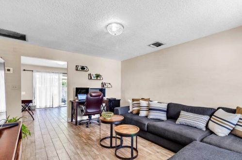 6284 Francis St, Jupiter FL 33458-6754 exterior