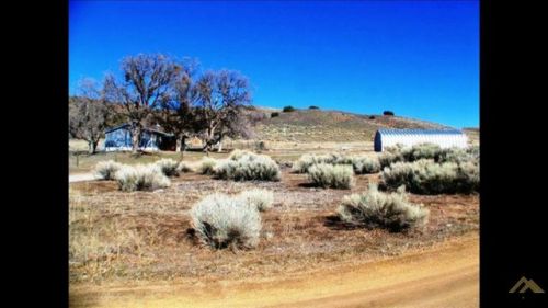 13901 Umtali Rd, Tehachapi, CA 93561-9304