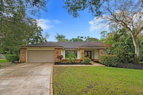 175 Sandy Pine Ct, West Palm Beach, FL 33414-4738