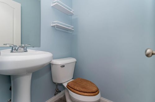 935 Shadowridge Dr, Covington KY  41018-4050 exterior