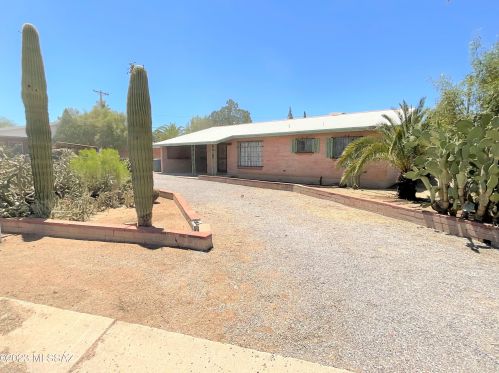 4720 Cooper St, Tucson, AZ 85711-3616
