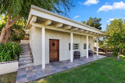 17249 Mariposa Ave, Riverside, CA 92504-6077