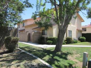 8412 Laborough Dr, Bakersfield CA  93311-3136 exterior