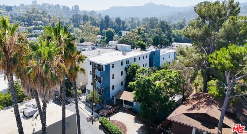 11912 Laurelwood Dr, North Hollywood CA  91604-3749 exterior