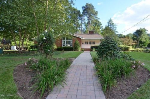 111 Martinsborough Rd, Greenville, NC 27858-6204