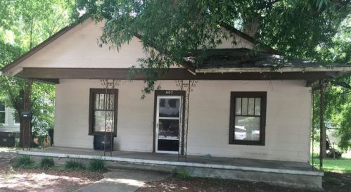 807 Grace Ave, Burlington, NC 27217-4005