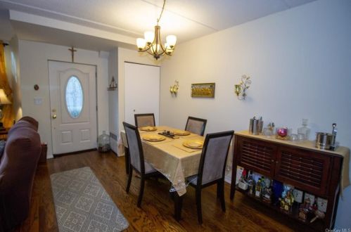 128 Sunset Blvd, Bronx, NY 10473-2451