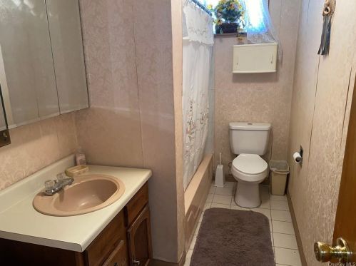 127 South St, Marlborough NY  12542-5630 exterior