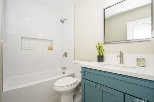 15407 Elmcroft Ave, Norwalk CA  90650-6242 exterior