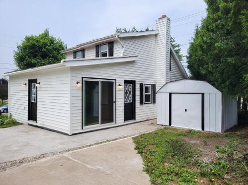 120 Manchester St, Manchester WI  53946-8559 exterior