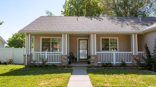 220 Christine Way, West Kaysville, UT 84037-4130