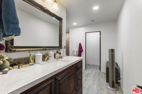 67425 Medano Rd, Cathedral City CA  92234-3442 exterior