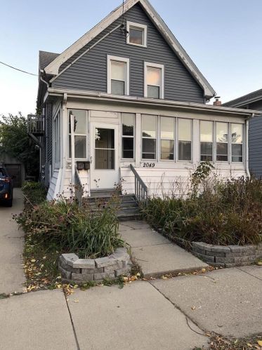 2049 Washington Ave, Madison, WI 53704-5205