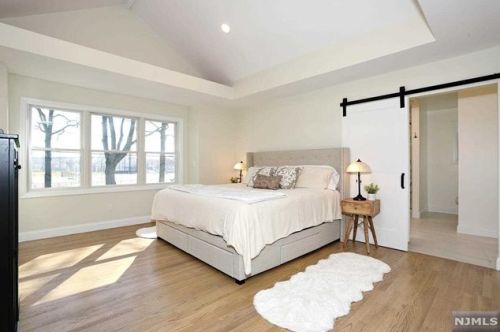 38 Radburn Rd, Ridgewood NJ  07452-3417 exterior