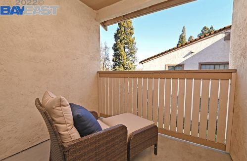 129 Ray St, Pleasanton CA  94566-6651 exterior