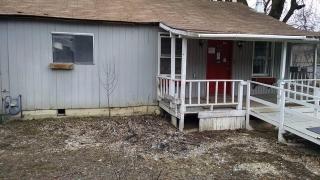 403 5th St, Selah, WA 98942-1616