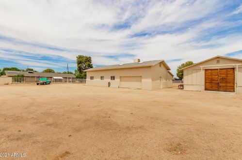 3623 Yorkshire Dr, Glendale AZ  85308-2335 exterior