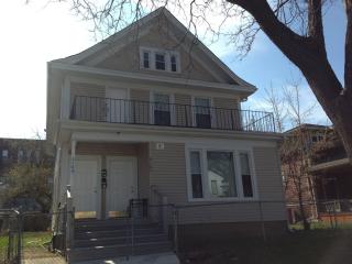 2105 Aldrich Ave, Minneapolis MN  55411-2609 exterior