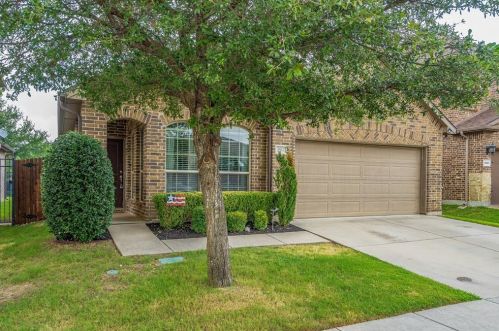 3917 Weatherstone Dr, Fort Worth, TX 76137-7068
