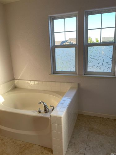 681 Decanter Cir, Windsor CA  95492-9630 exterior