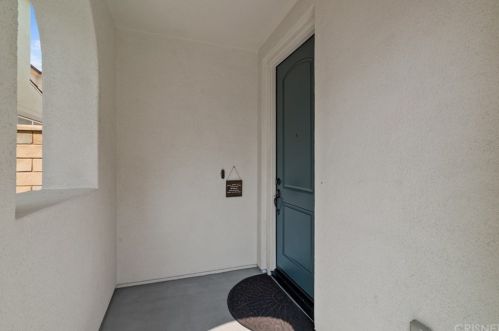 21881 Propello Dr, Santa Clarita, CA 91350-8544