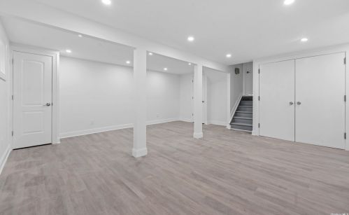 170 Cirrus Rd, Holbrook NY  11741-4407 exterior