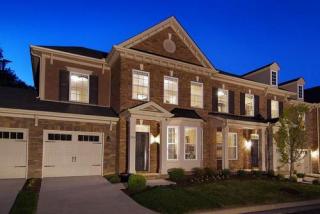 2068 Traemoor Village Dr, Nashville TN  37209-5054 exterior